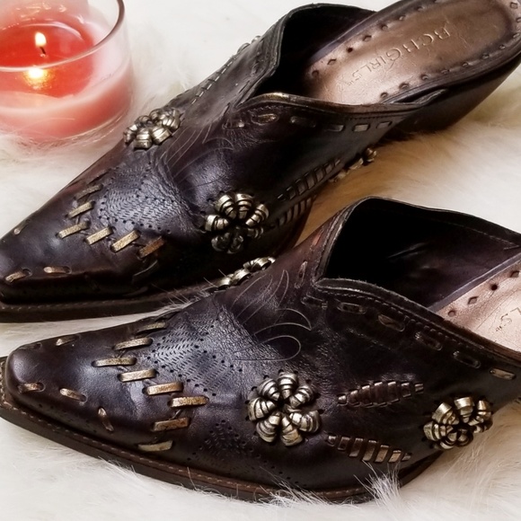 BCBGirls Shoes - SUNDAY FUNDAY BCBGirls Brown Cowboy Style Mule